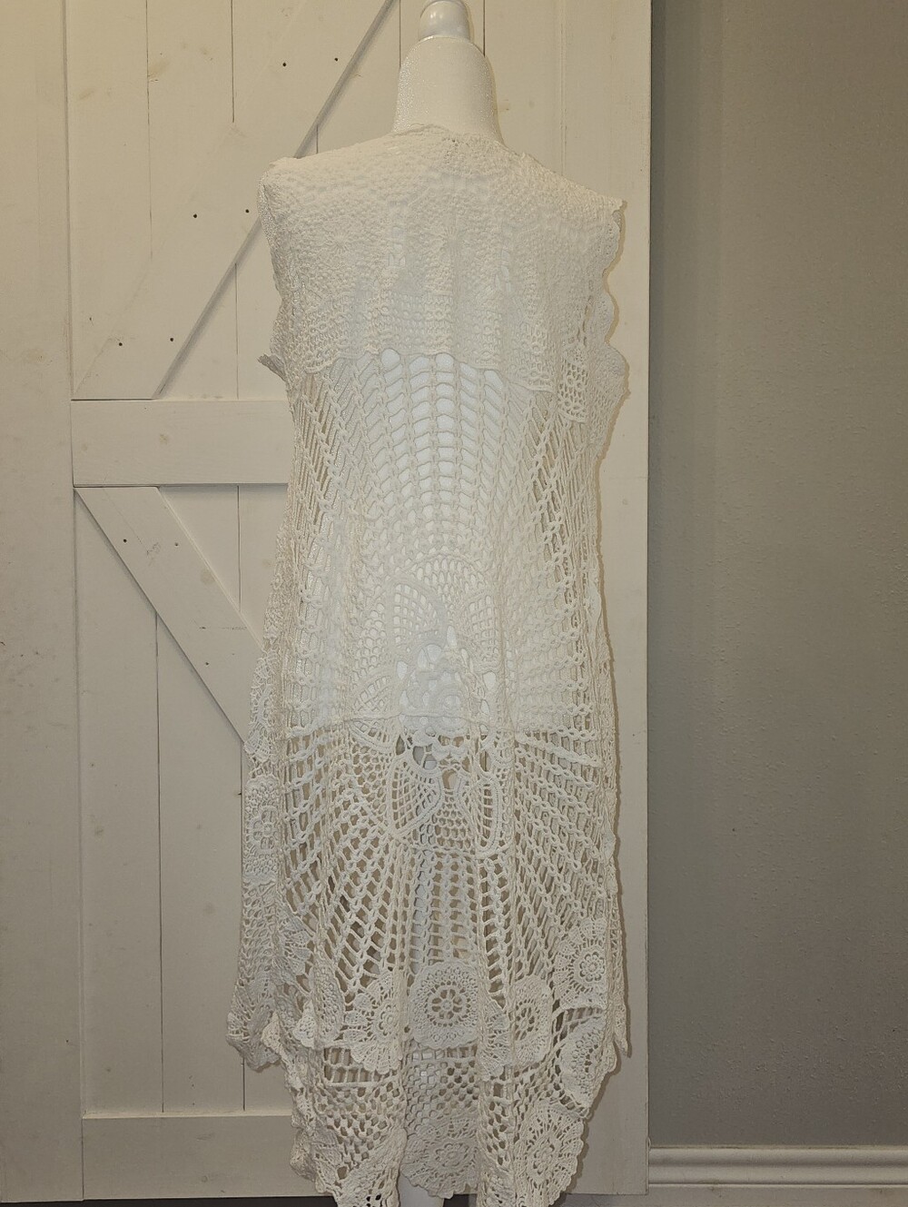 White Crochet Lace High-Low Tank Top-nwot - Picture 2 of 5